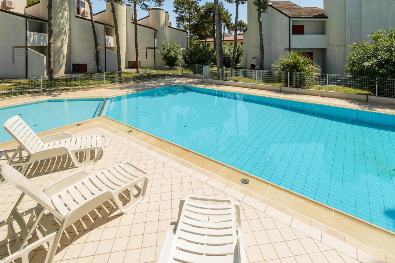 Holiday Village Lignano Sabbiadoro Exterior foto